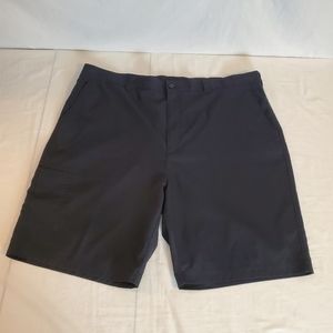 Men's PGA Tour Golf Shorts Black Size 44